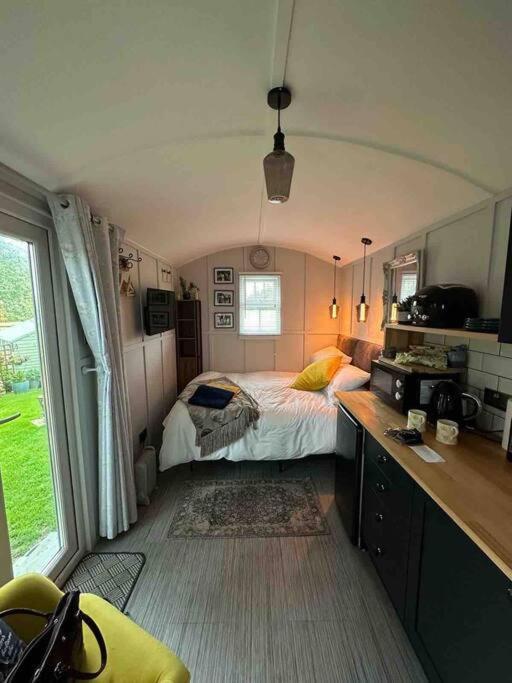 Beautiful Shepherd'S Hut Newmarket  Dış mekan fotoğraf